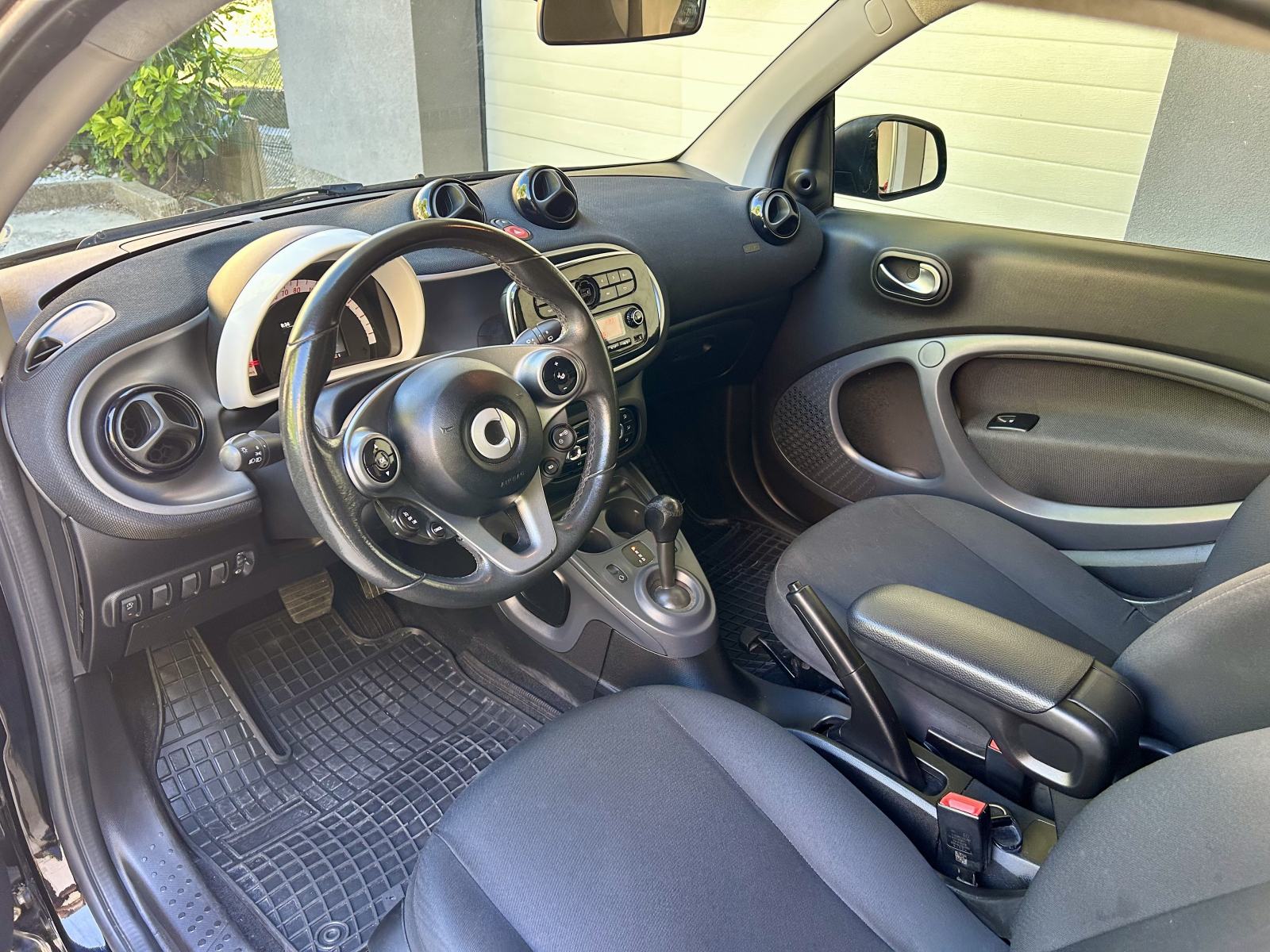 Smart ForTwo 1.0 Automatik Passion reg.02/2027, fotografija 9