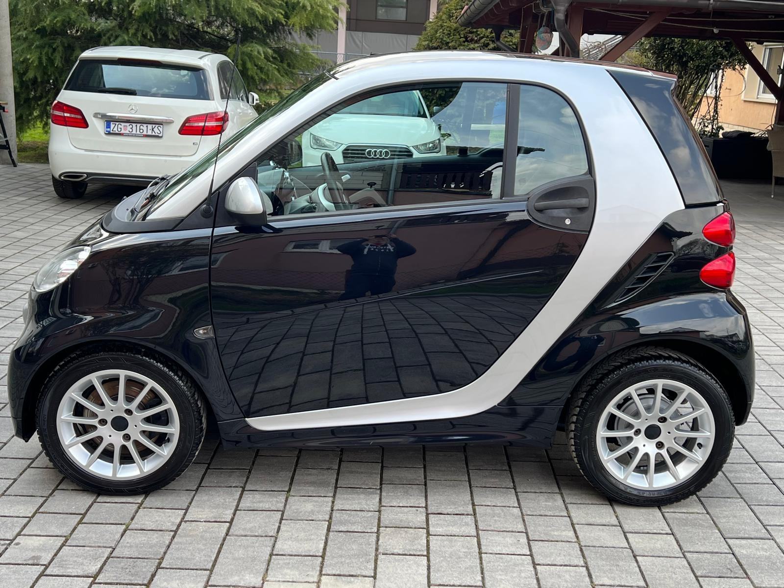 Smart fortwo coupe automatik SERVO, fotografija 5