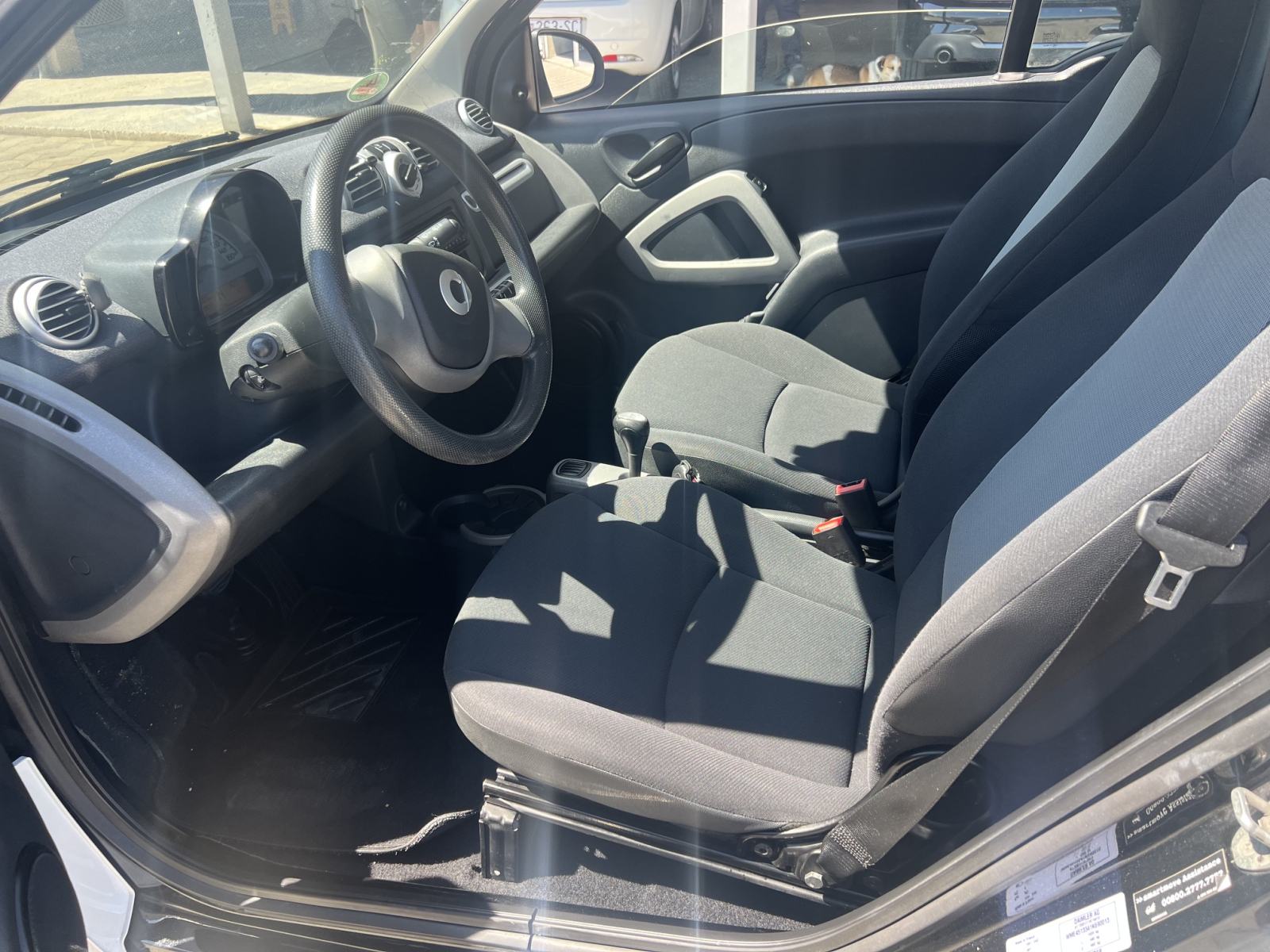 Smart fortwo coupe microhybrid *40 g.uvozimo osobna i teretna vozila*, fotografija 6