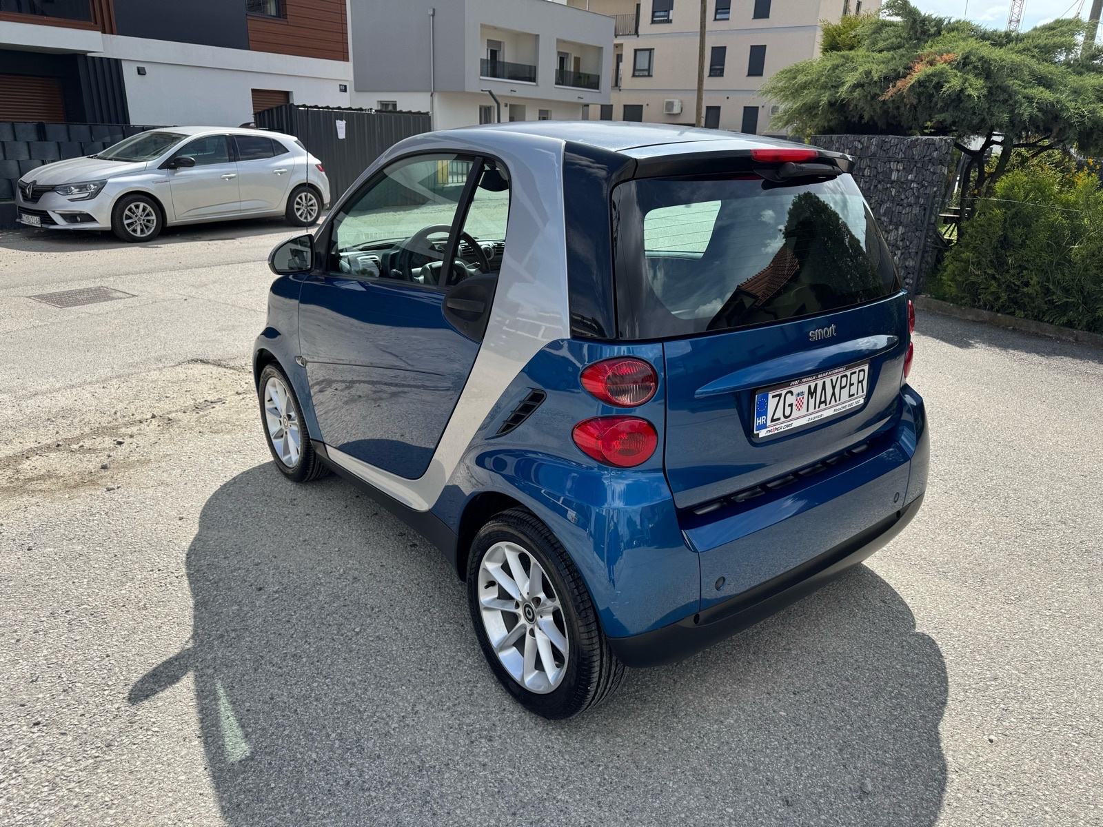 Smart fortwo coupe Passion automatik, fotografija 5