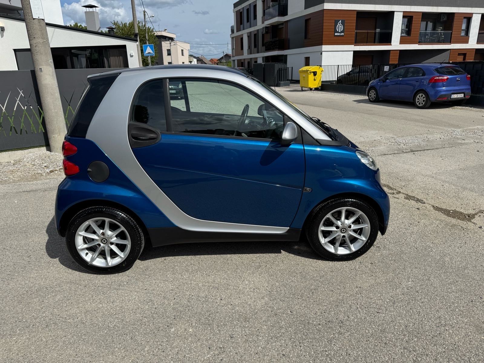 Smart fortwo coupe Passion automatik, fotografija 4