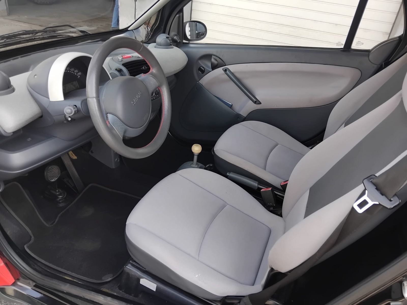 Smart fortwo coupe Pure Automatik,Klima,Nove Gume,Odlično Stanje,, fotografija 8
