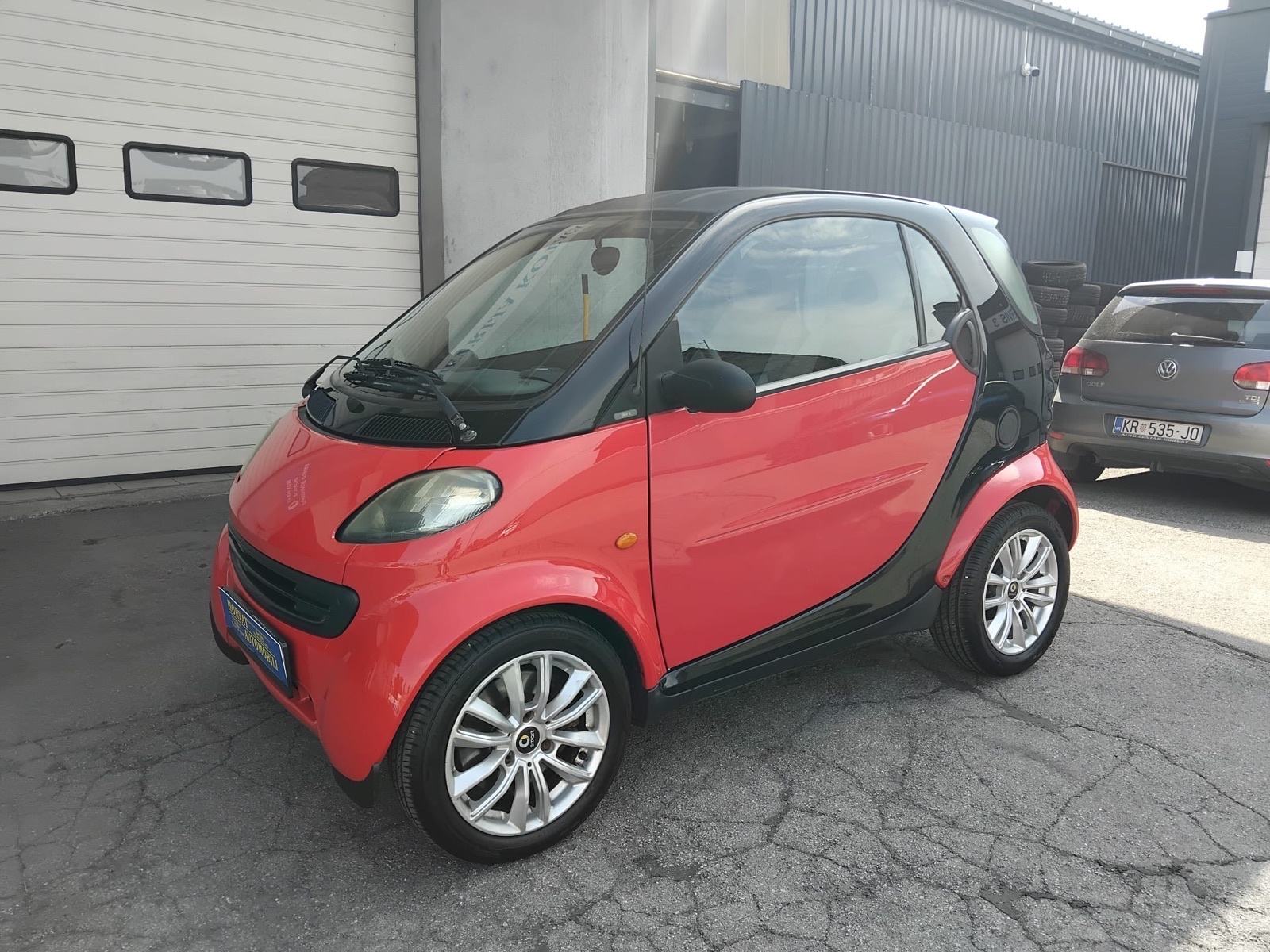 Smart fortwo coupe Pure Automatik,Klima,Nove Gume,Odlično Stanje,, pogled izvana - slika 1