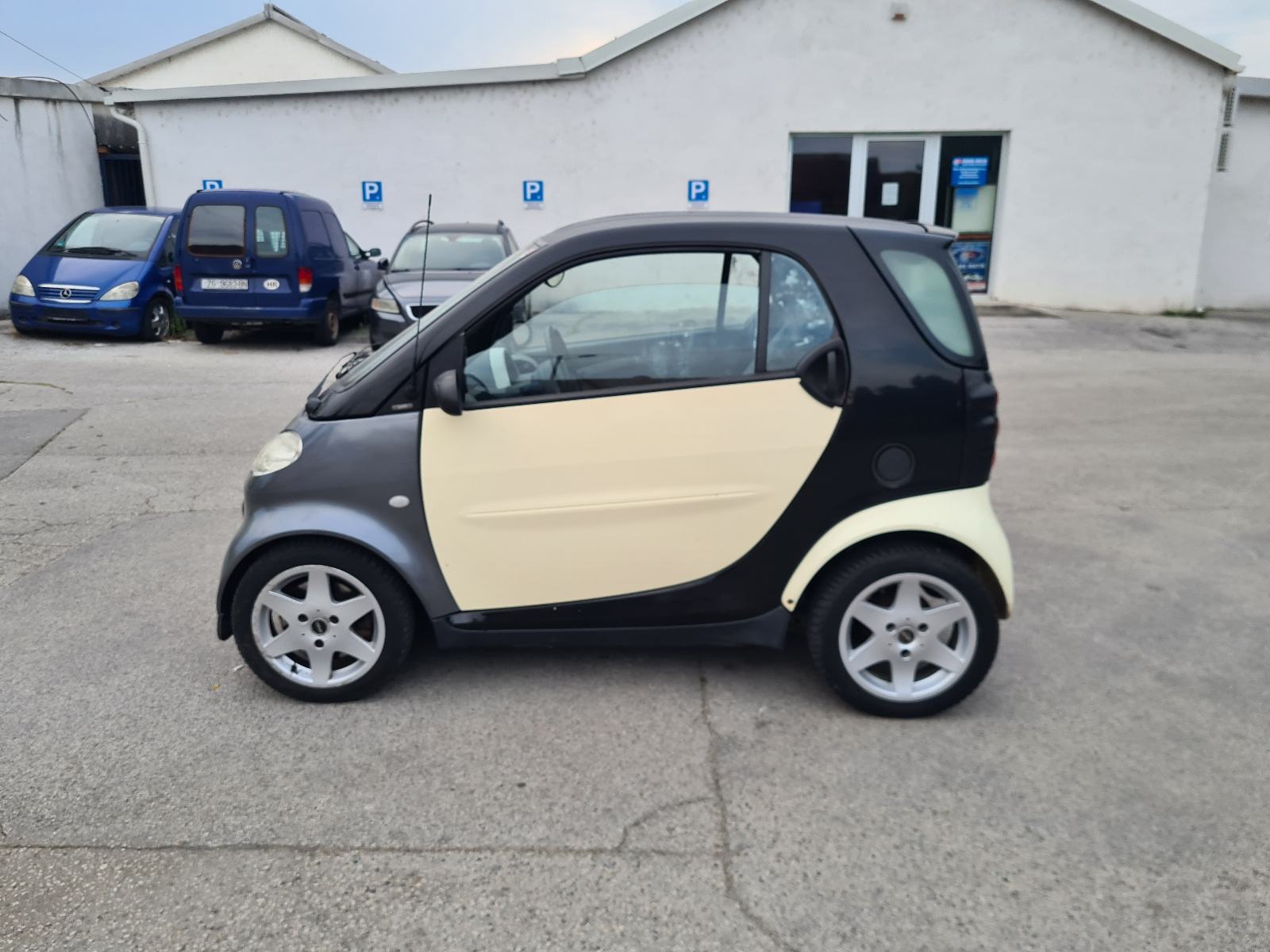 Smart fortwo coupe CDI Pure automatik, KARTICE RATA "59€" 098/253-222, fotografija 3