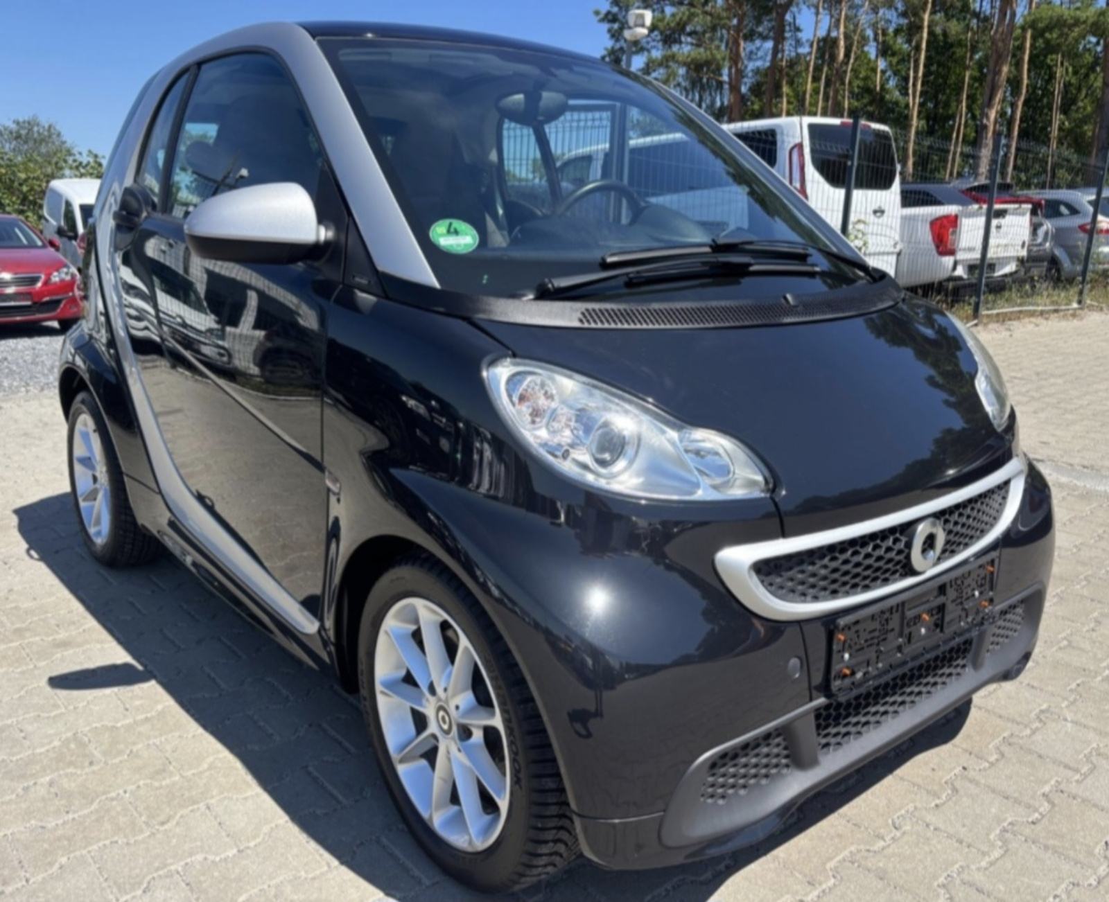 Smart fortwo- 52 Kw -SERVO‼️AUTOMATIK,KLIMA,NAVI,PANO,ALU..., fotografija 16