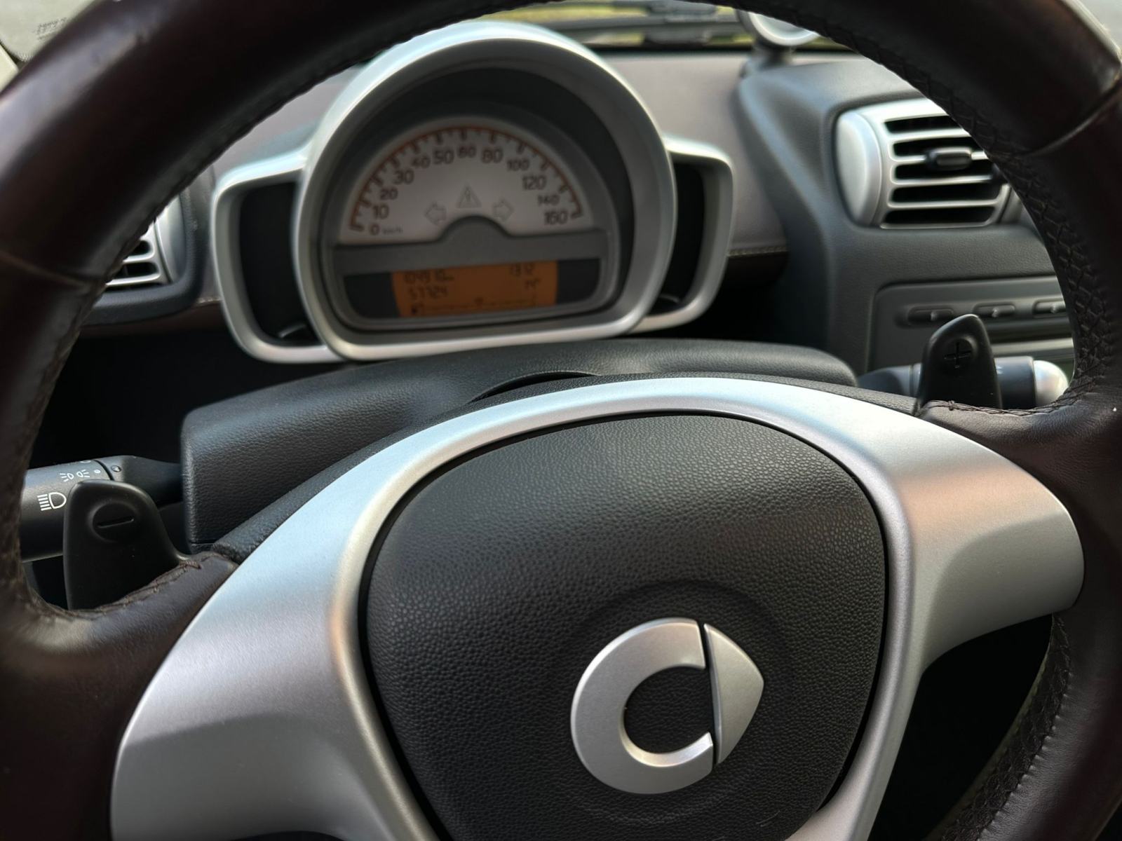 Smart fortwo coupe THREE LIMITED EDITION automatik, fotografija 2