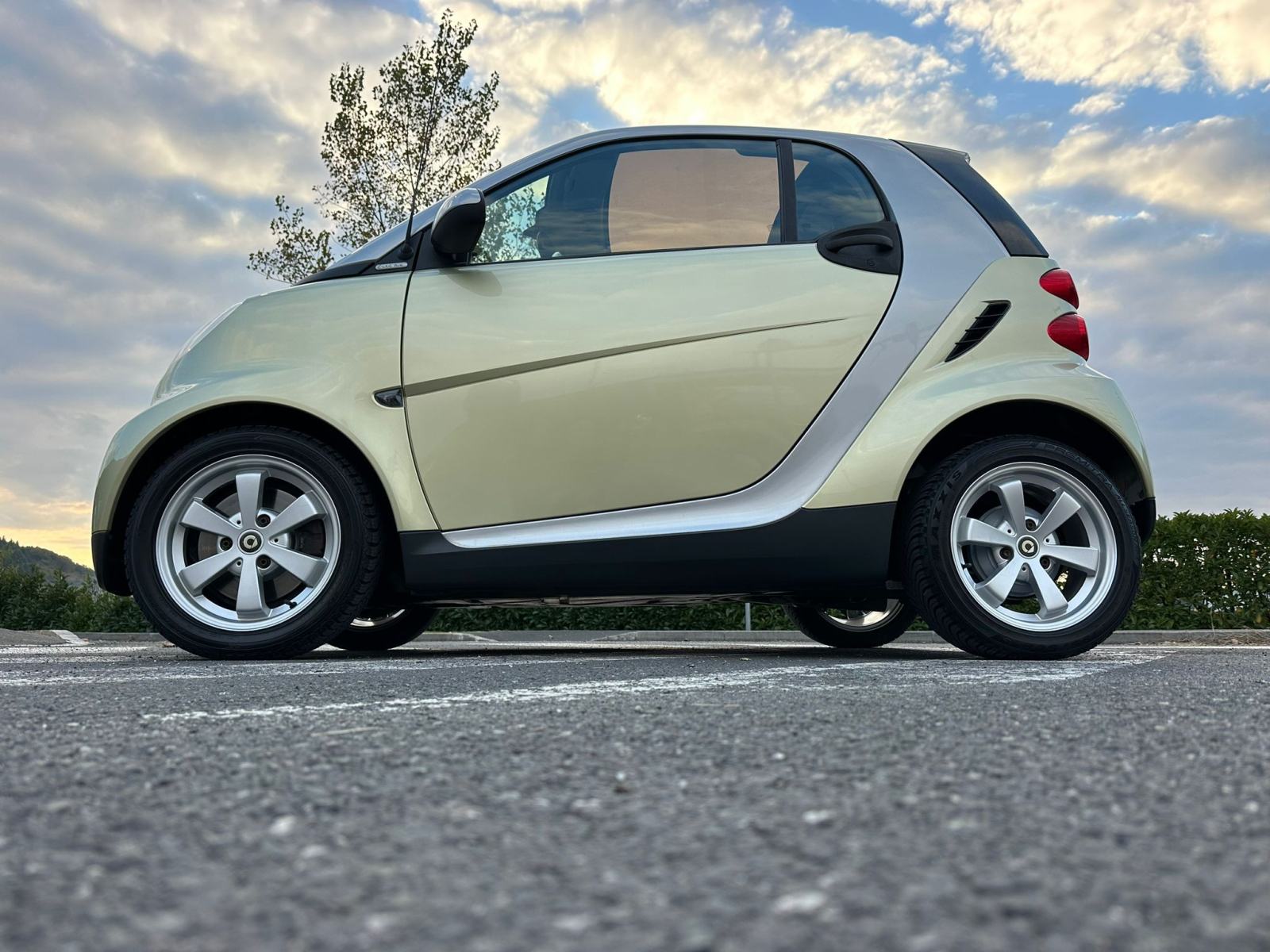 Smart fortwo coupe THREE LIMITED EDITION automatik, fotografija 11