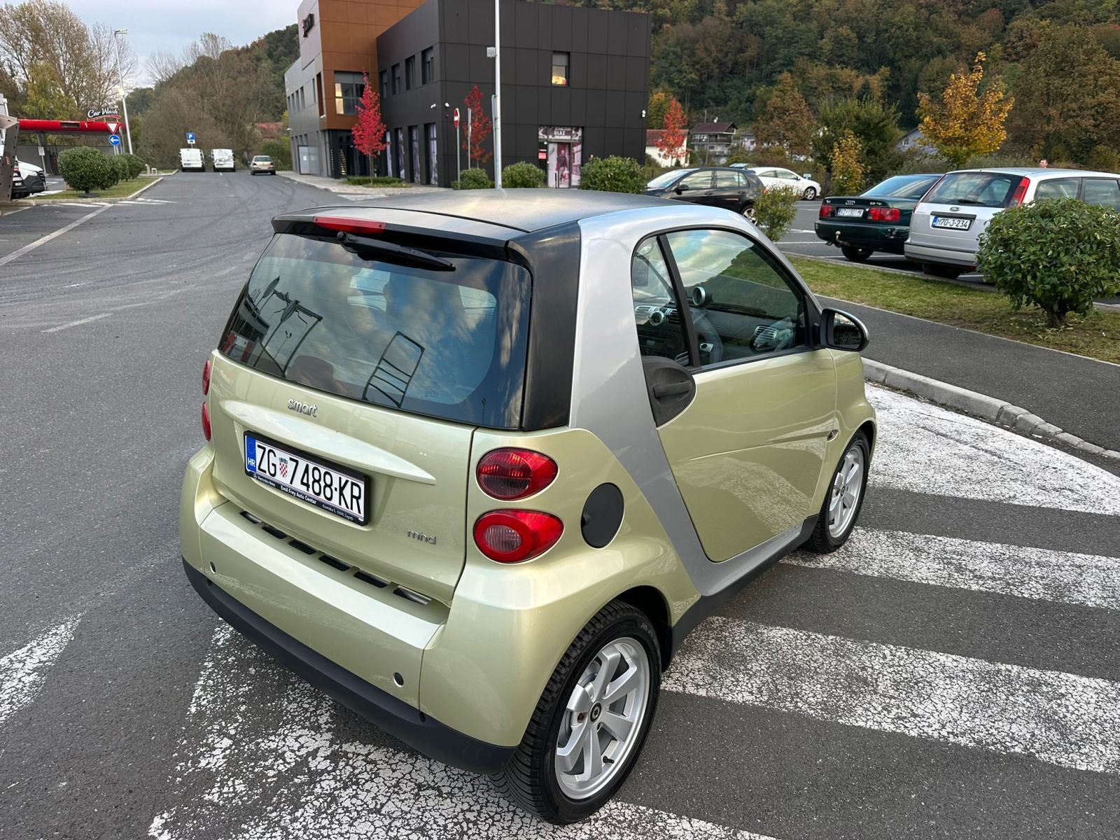Smart fortwo coupe THREE LIMITED EDITION automatik, fotografija 17