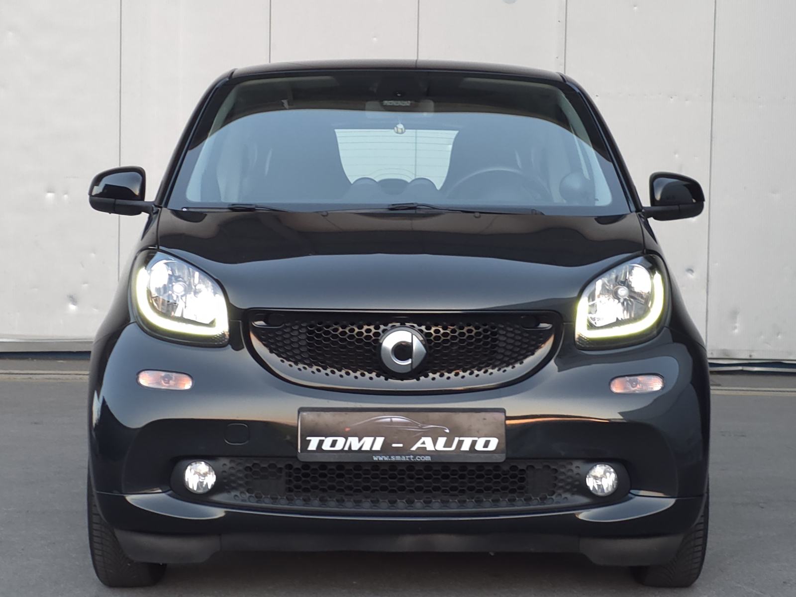 Smart fortwo coupe TURBO 66KW automatik,LED,PANO,NAVI,KOŽA,AUT.KLIMA, fotografija 3