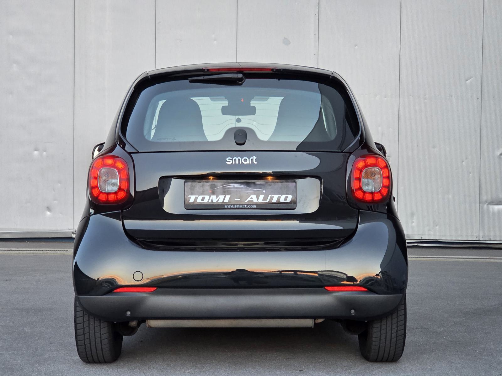 Smart fortwo coupe TURBO 66KW automatik,LED,PANO,NAVI,KOŽA,AUT.KLIMA, fotografija 6