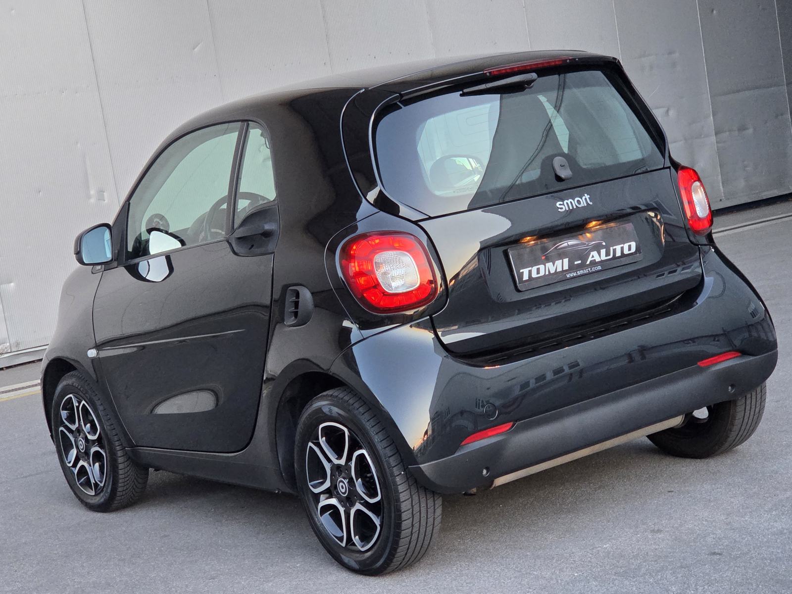 Smart fortwo coupe TURBO 66KW automatik,LED,PANO,NAVI,KOŽA,AUT.KLIMA, fotografija 11
