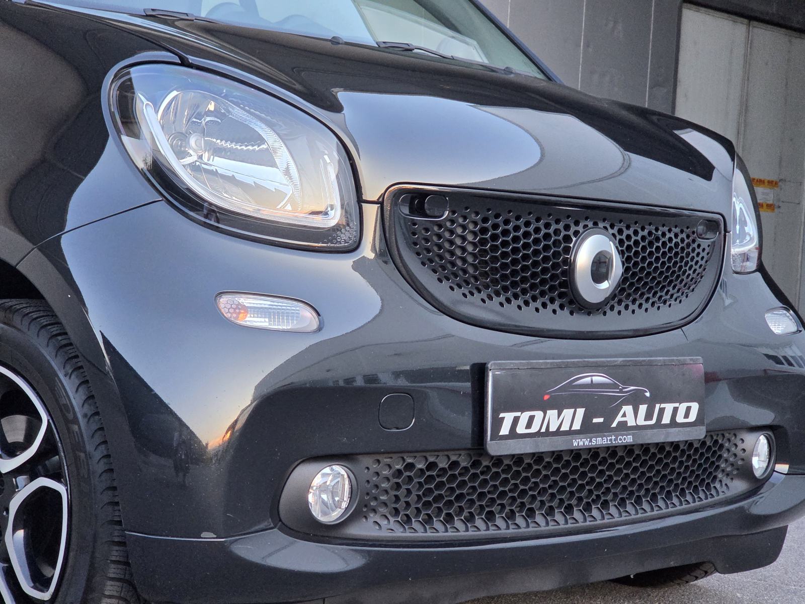 Smart fortwo coupe TURBO 66KW automatik,LED,PANO,NAVI,KOŽA,AUT.KLIMA, fotografija 16
