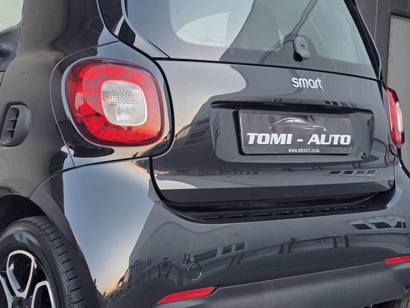 Smart fortwo coupe TURBO 66KW automatik,LED,PANO,NAVI,KOŽA,AUT.KLIMA, fotografija 17