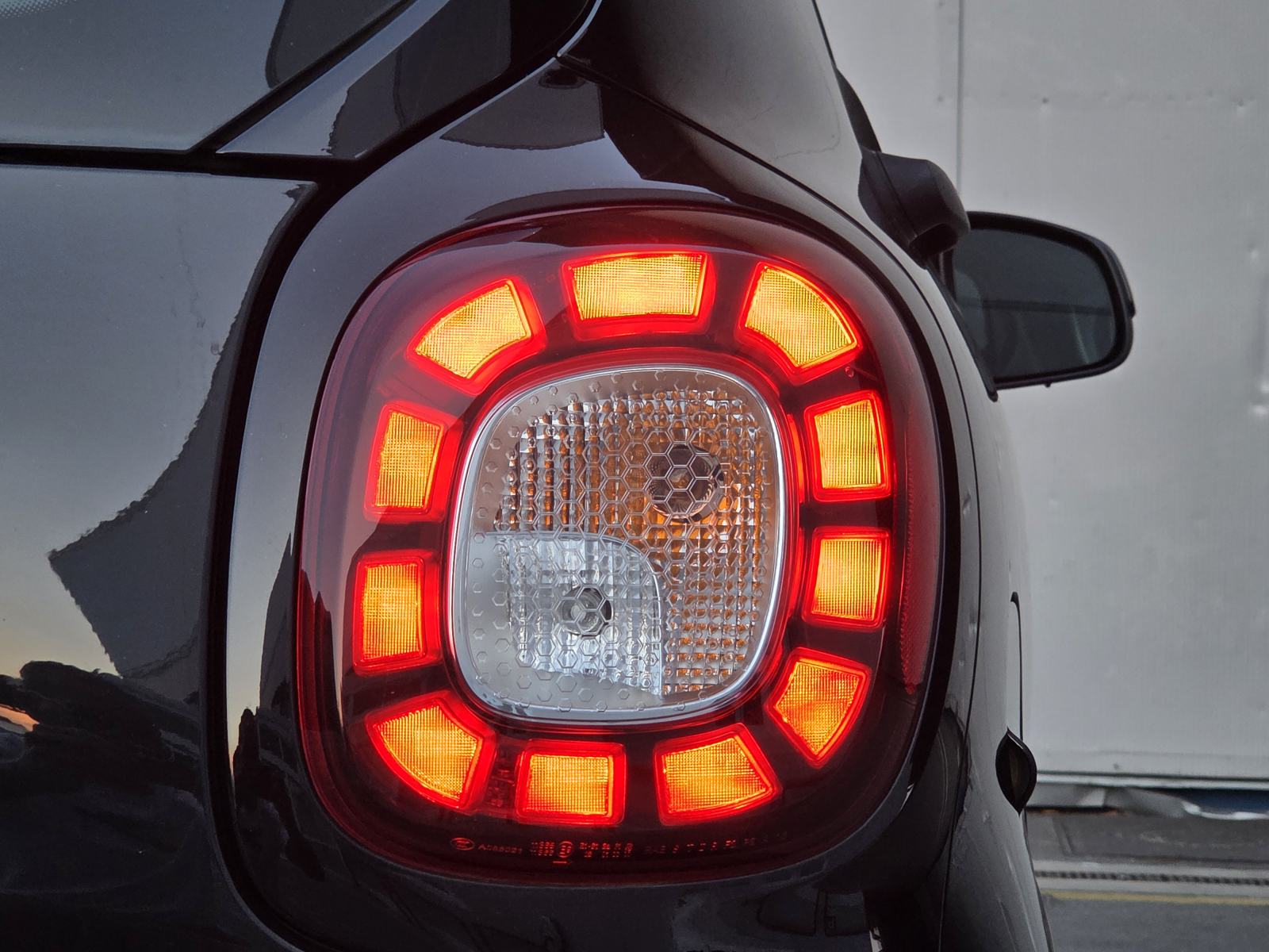 Smart fortwo coupe TURBO 66KW automatik,LED,PANO,NAVI,KOŽA,AUT.KLIMA, fotografija 18