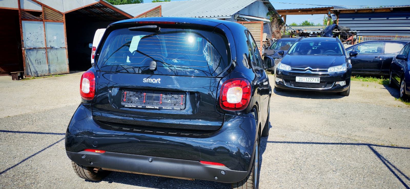 Smart fortwo coupe1.0 2019.G, fotografija 9
