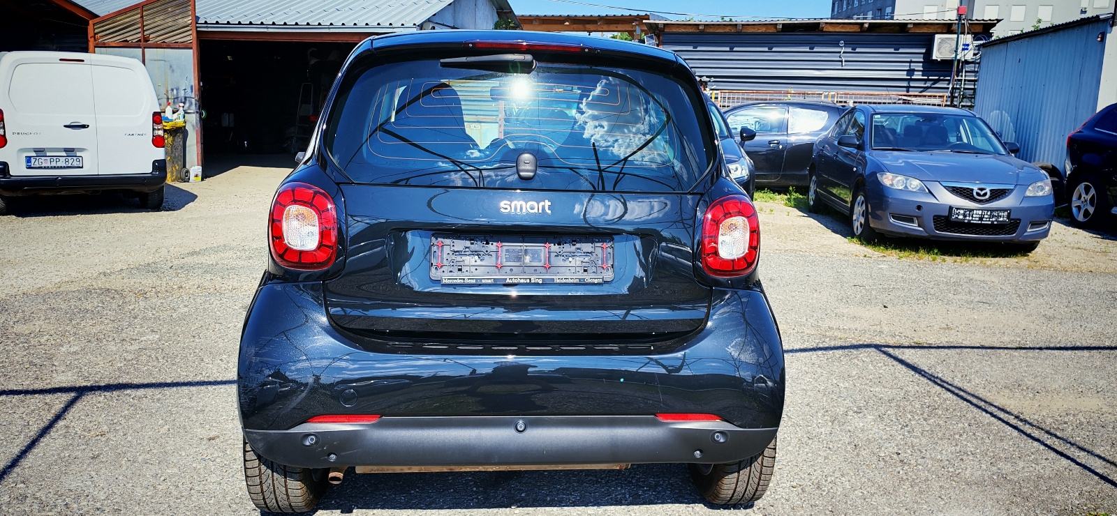 Smart fortwo coupe1.0 2019.G, fotografija 10