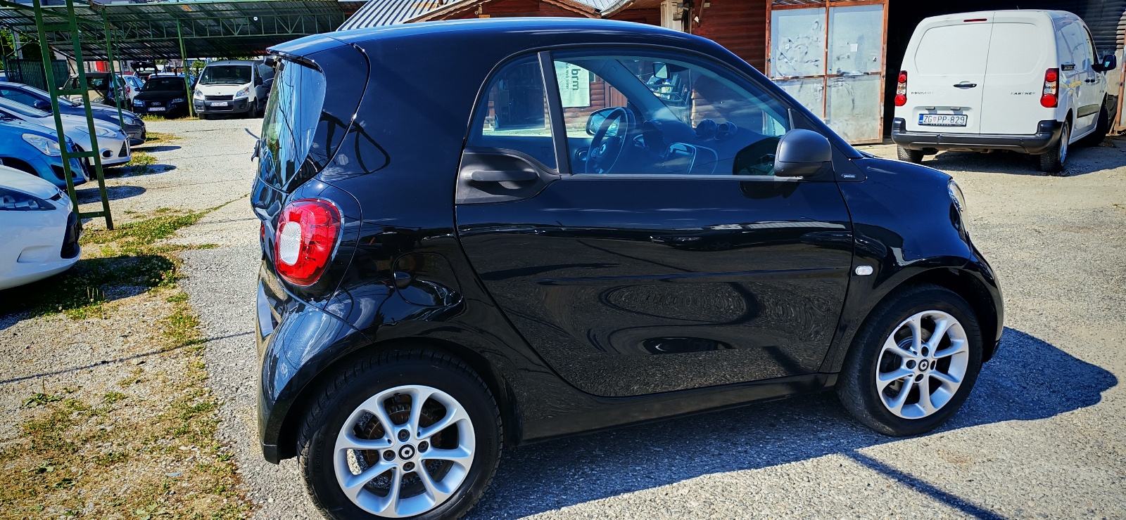 Smart fortwo coupe1.0 2019.G, fotografija 7