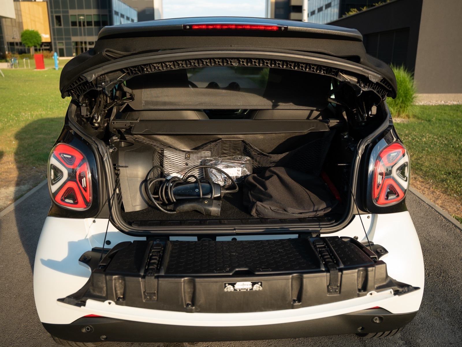 Smart ForTwo EQ Cabrio, fotografija 19