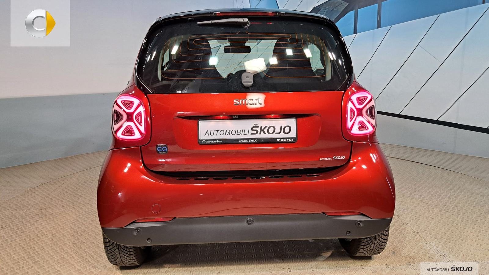 Smart fortwo EQ PASSION PLUS 66kW /LED /PANORAMA /BLACKMOTION PAKET, fotografija 9