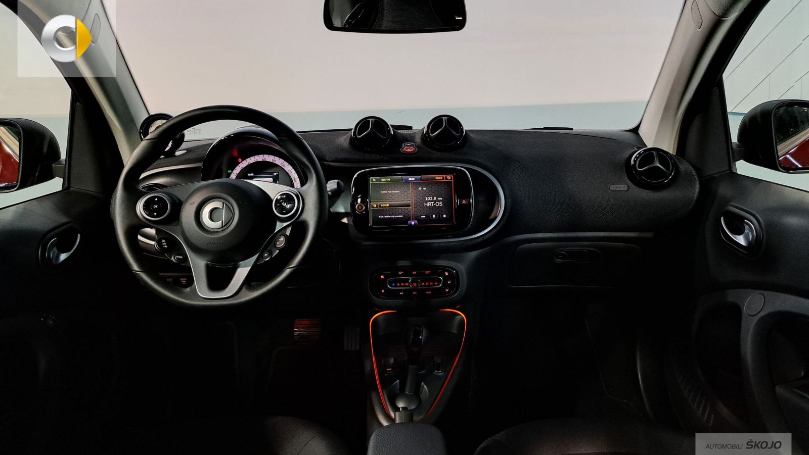 Smart fortwo EQ PASSION PLUS 66kW /LED /PANORAMA /BLACKMOTION PAKET, fotografija 11