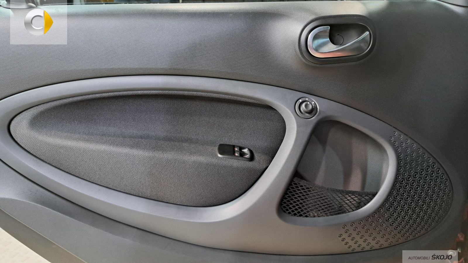 Smart fortwo EQ PASSION PLUS 66kW /LED /PANORAMA /BLACKMOTION PAKET, fotografija 10