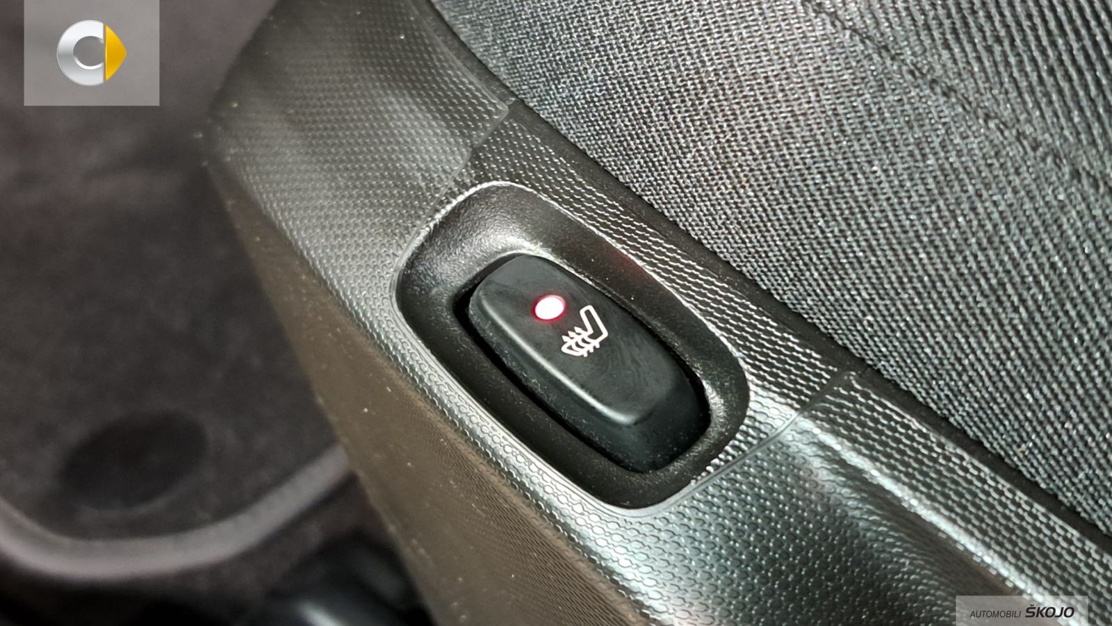 Smart fortwo EQ PASSION PLUS 66kW /LED /PANORAMA /BLACKMOTION PAKET, fotografija 15
