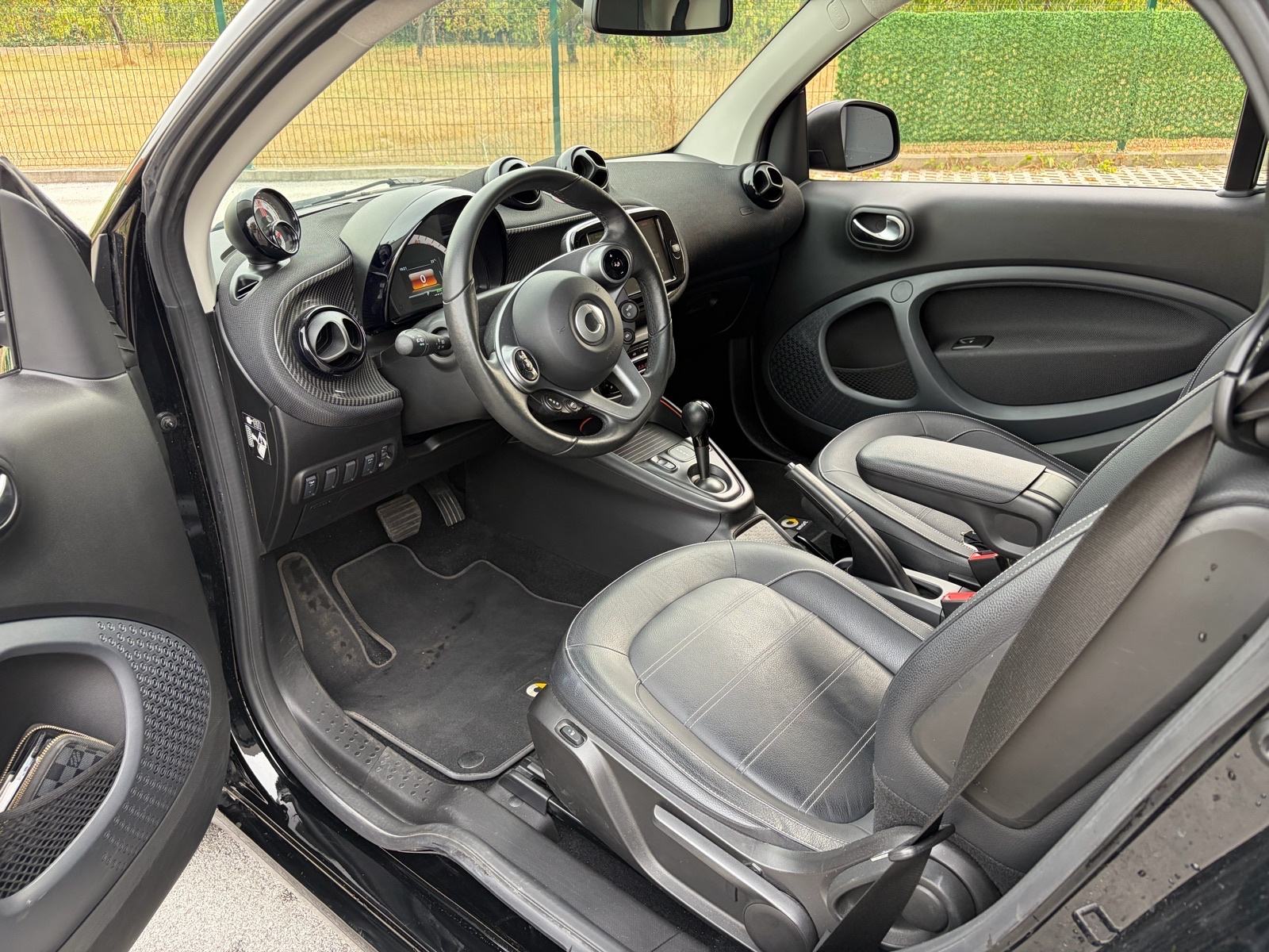 ⭐️SMART FORTWO EQ PRIME LED NAVI KAMERA PDC CARBON KOŽA DISTRONIK ⭐️, fotografija 6