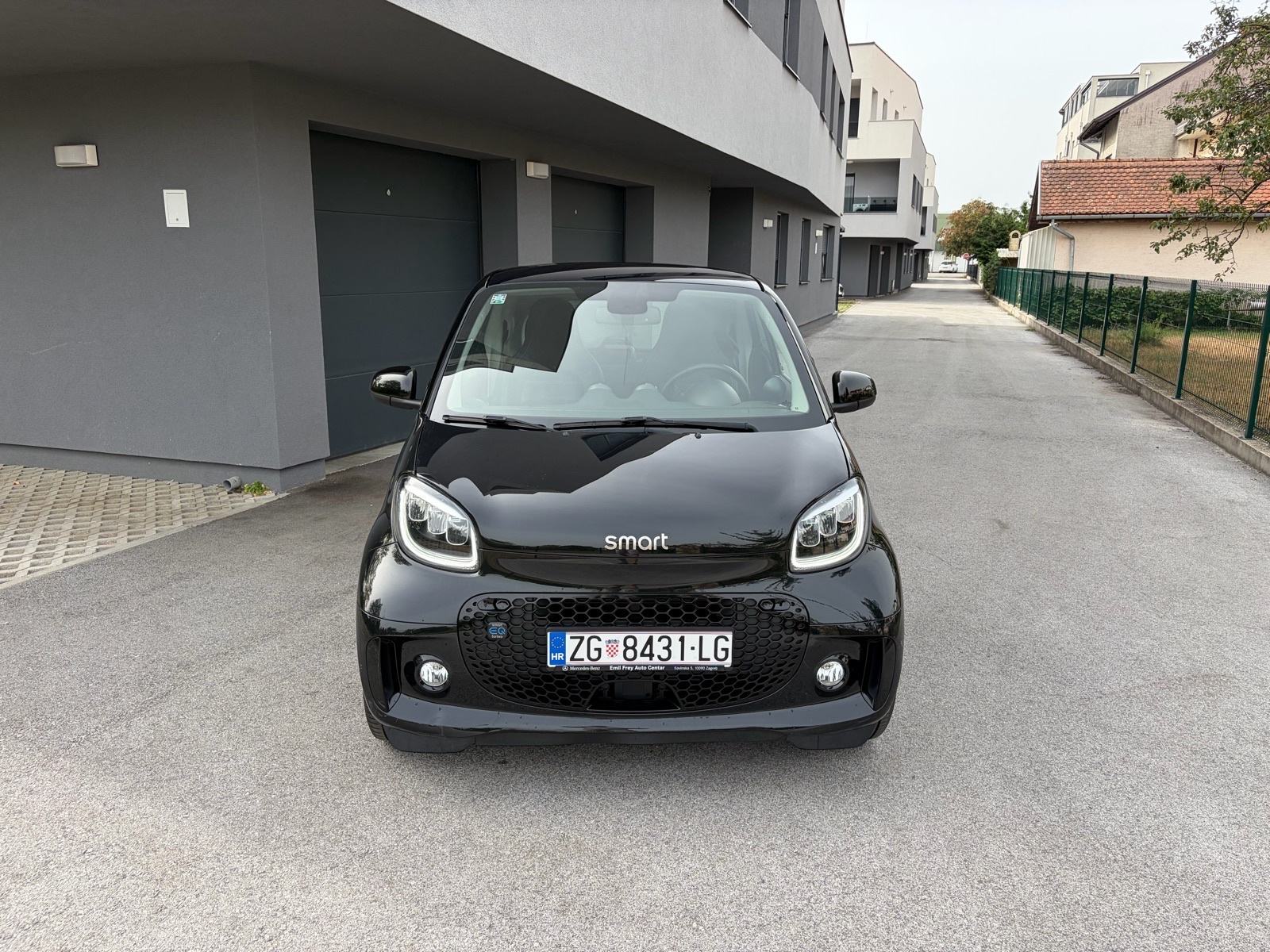 ⭐️SMART FORTWO EQ PRIME LED NAVI KAMERA PDC CARBON KOŽA DISTRONIK ⭐️, fotografija 11