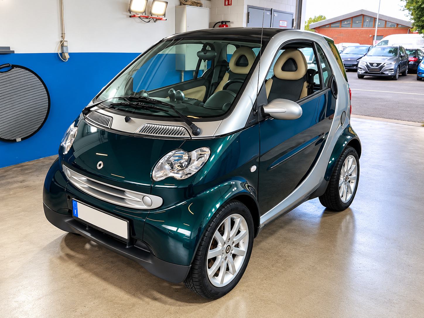 Smart fortwo GRANDSTYLE PASSION Dark Green Koža Panorama Klima, fotografija 1