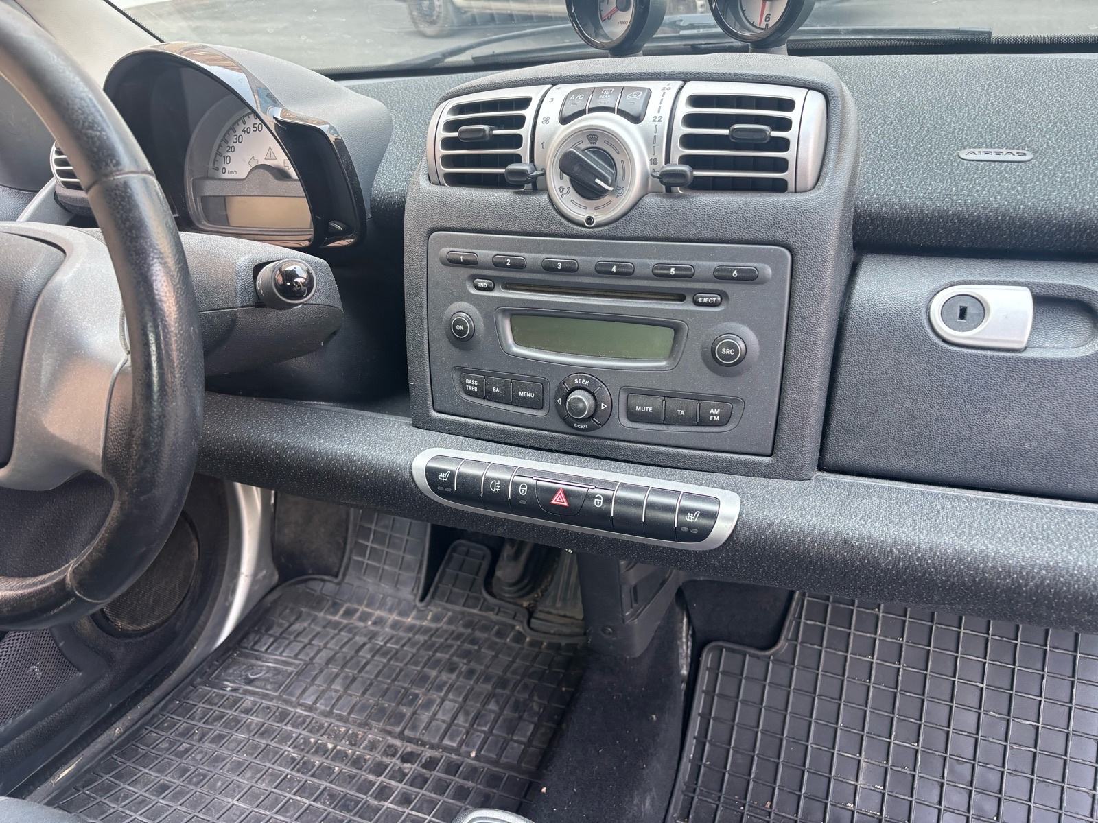 Smart fortwo MHD automatik Reg 08/2027 Passion, fotografija 12