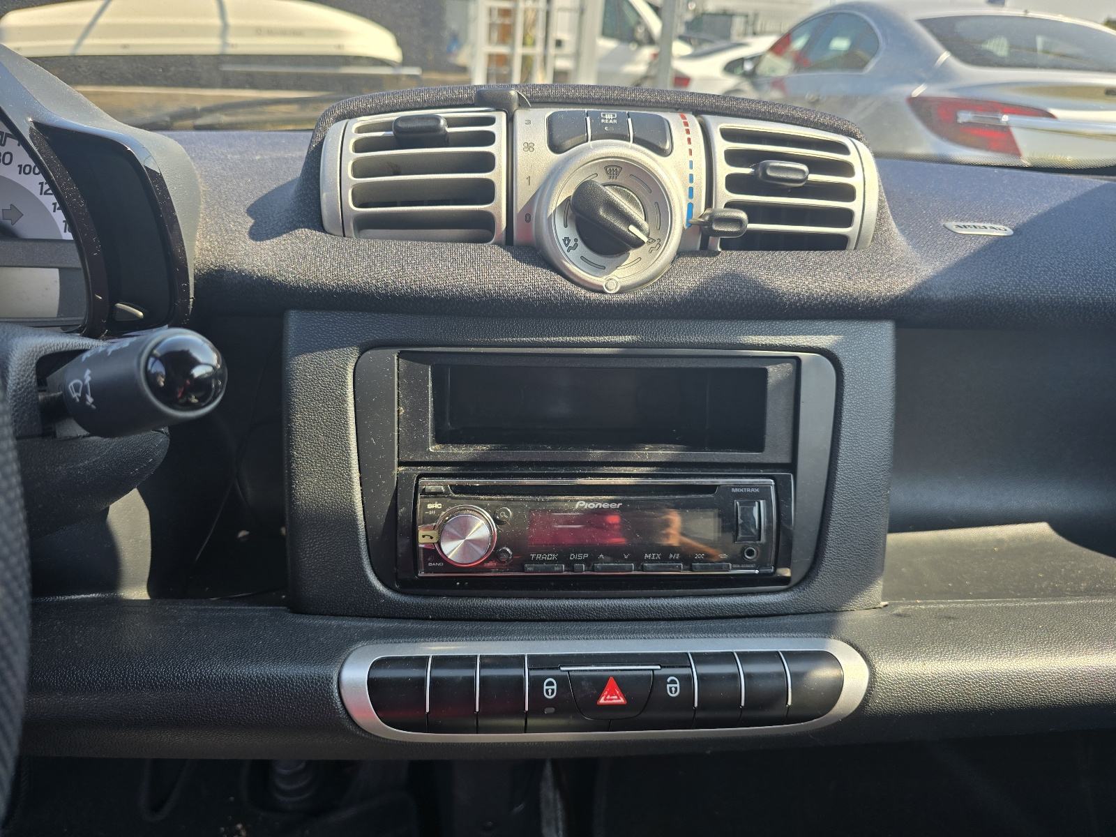Smart fortwo MHD coupe ● Automatik●ODLIČAN●KARTICE●AKCIJA●, fotografija 11