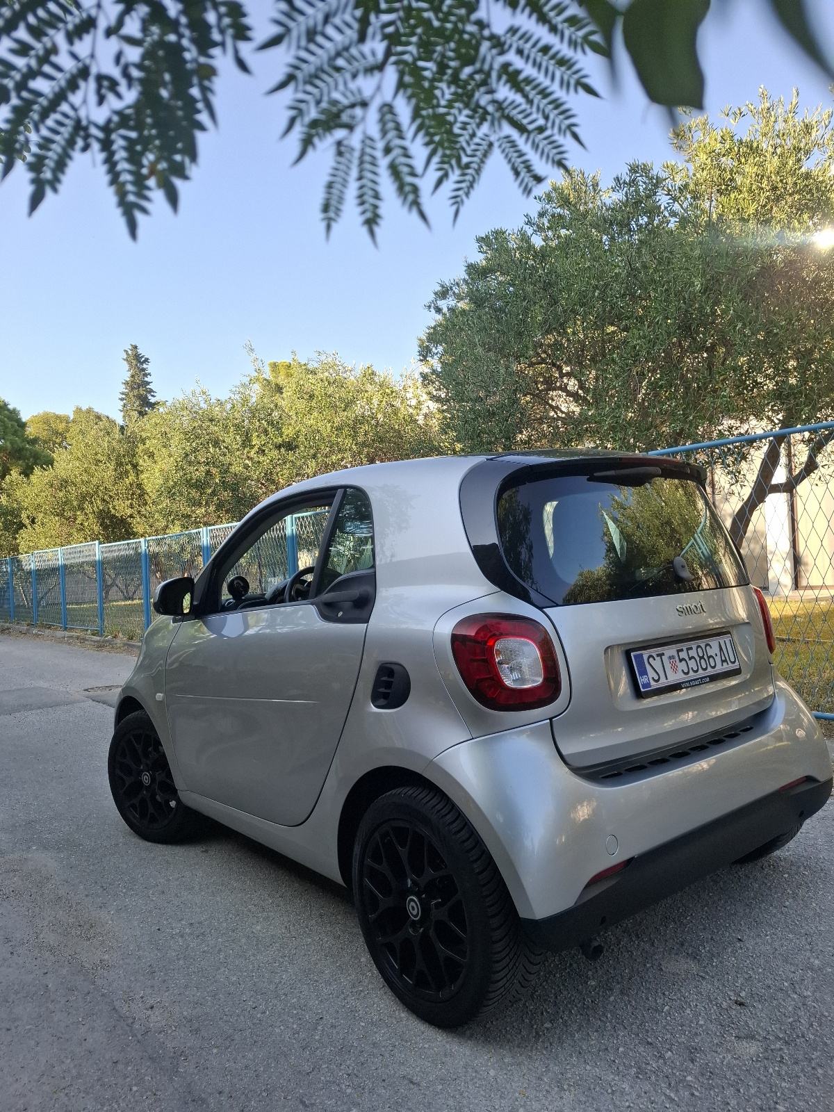 Smart fortwo prime 2015.god, pogled izvana - slika 5