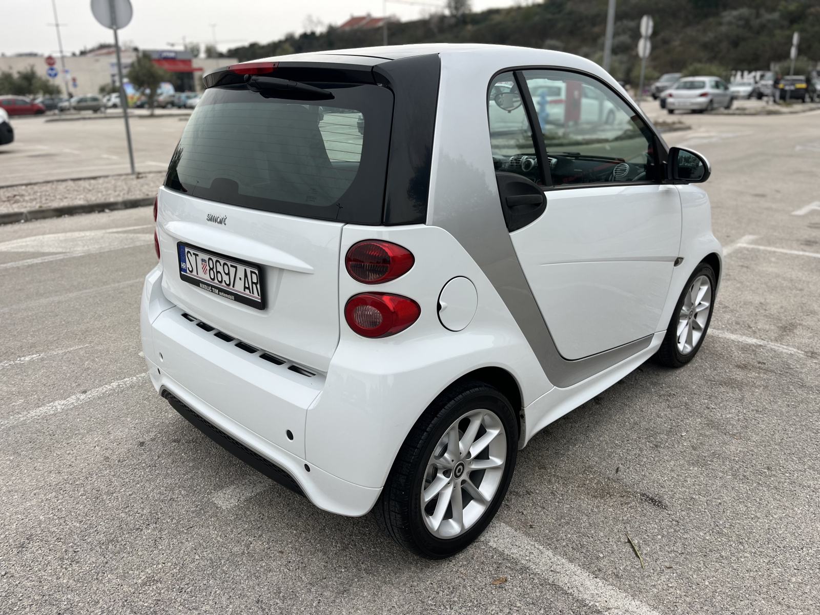 Smart fortwo turbo, 84ks, REG DO 03/2027, fotografija 3