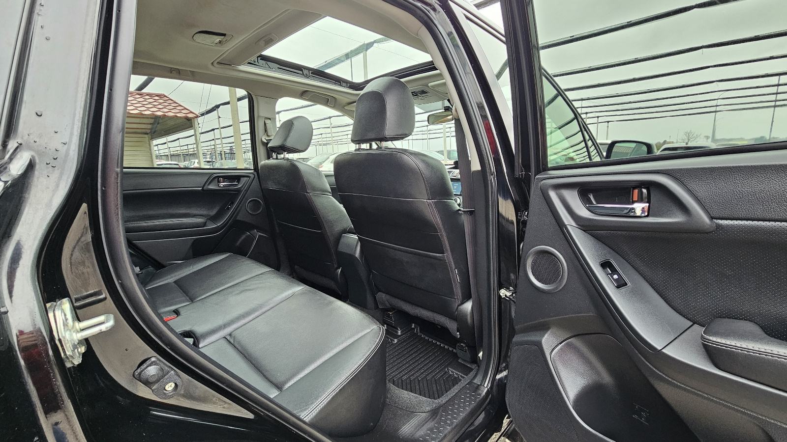 Subaru Forester 2,0 D,4X4,AUTOMATIC,NAVI,PANO,KOŽA,KAMERA,ALU,JAMSTVO, fotografija 15