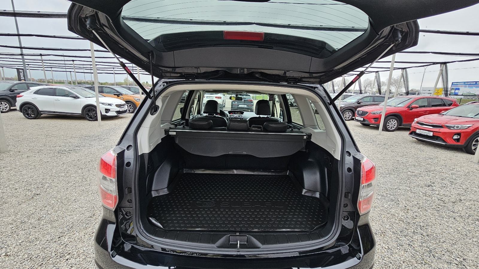 Subaru Forester 2,0 D,4X4,AUTOMATIC,NAVI,PANO,KOŽA,KAMERA,ALU,JAMSTVO, fotografija 17