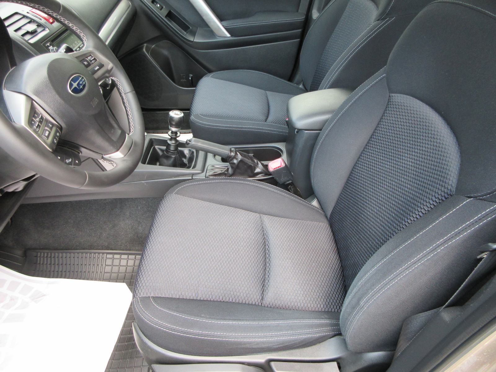 SUBARU FORESTER 2.0 D 4X4 KAMERA,PANORAMA,GR. SJEDALA,ALU 17!!!, fotografija 14