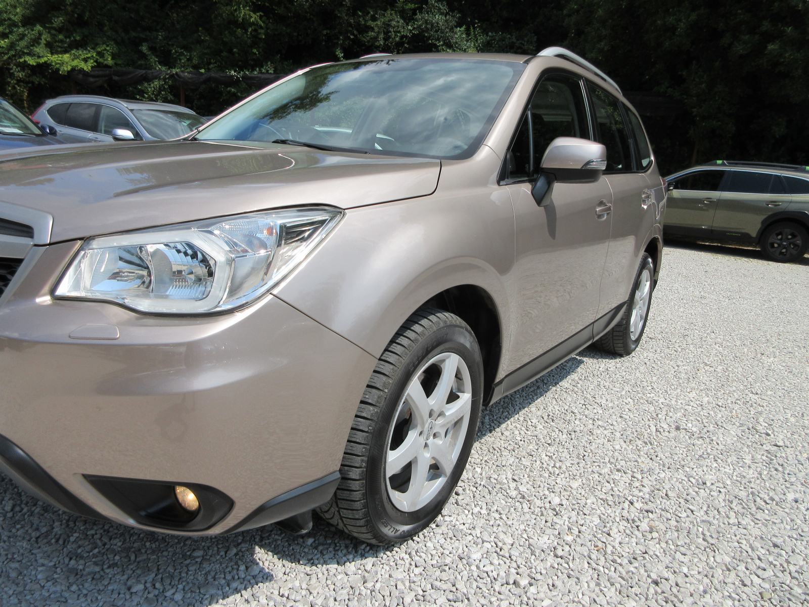 SUBARU FORESTER 2.0 D 4X4 KAMERA,PANORAMA,GR. SJEDALA,ALU 17!!!, fotografija 7