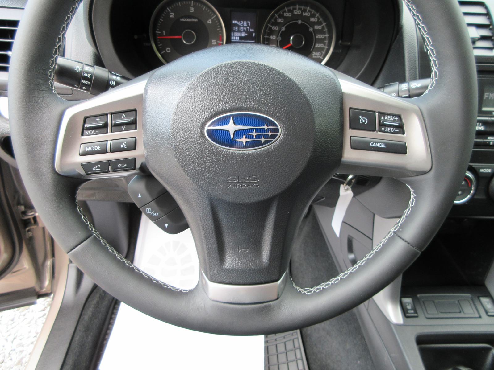 SUBARU FORESTER 2.0 D 4X4 KAMERA,PANORAMA,GR. SJEDALA,ALU 17!!!, fotografija 20