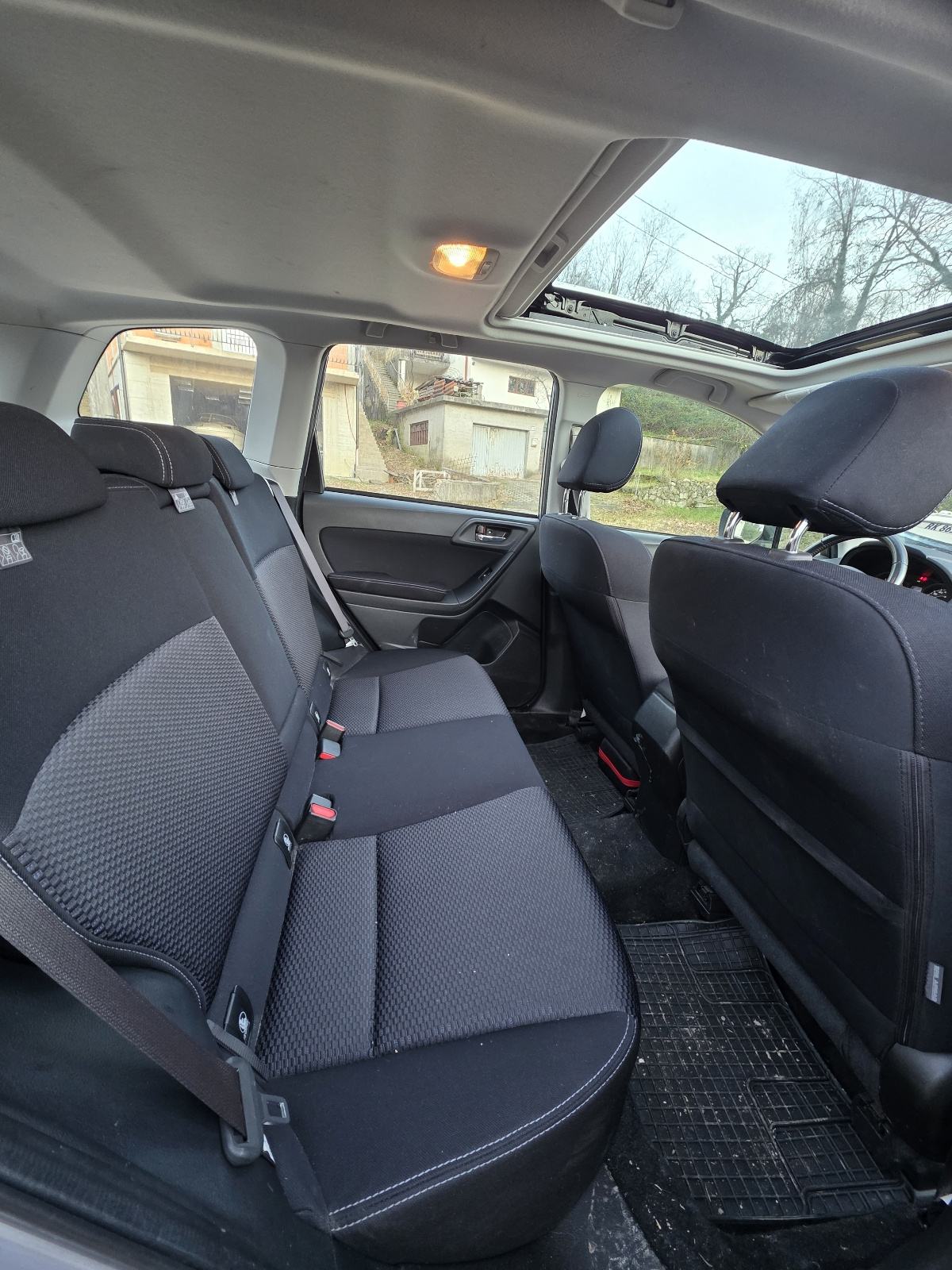 Subaru Forester 2,0 D 4x4, fotografija 11