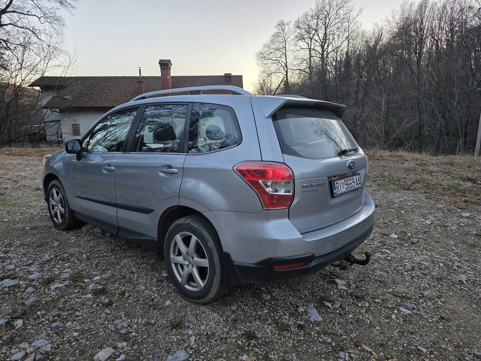 Subaru Forester 2,0 D 4x4, fotografija 3