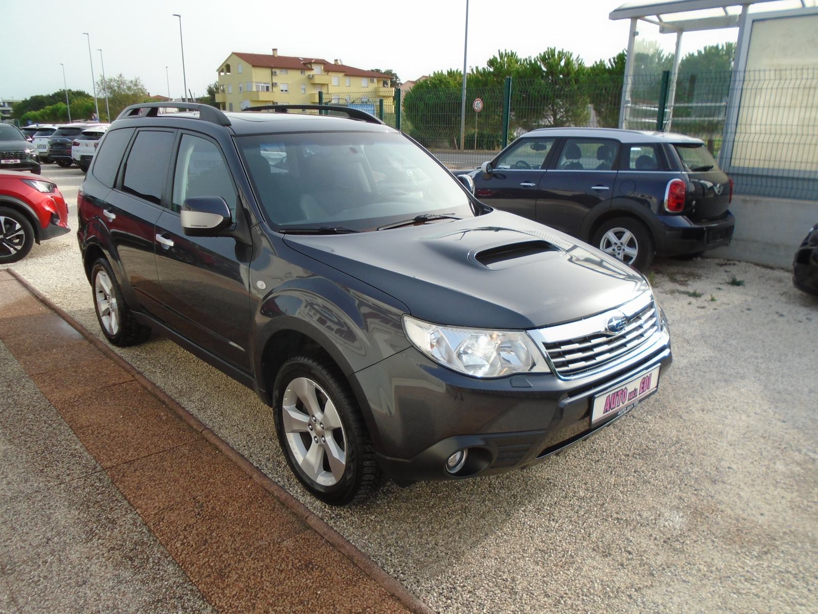 Subaru Forester 2,0 T-D XS VQ AWD, fotografija 6