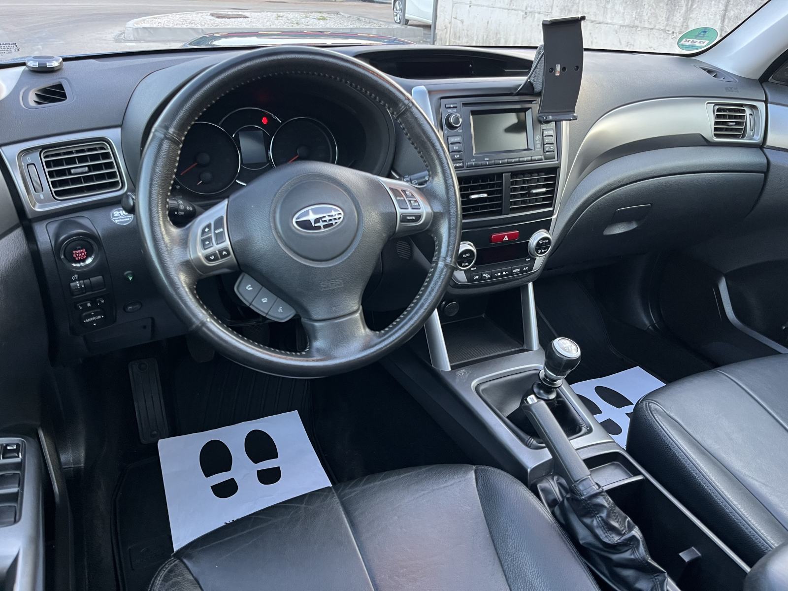 Subaru Forester 2.0D, 4x4, koža, panorama, kamera, park.senzori, fotografija 10