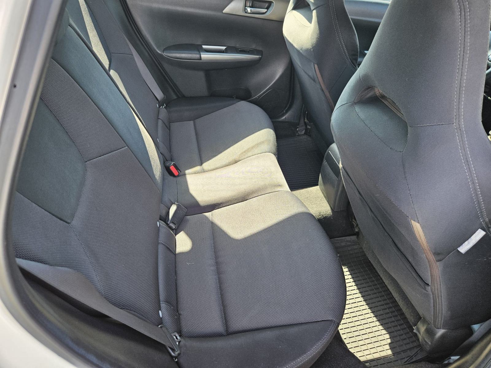 Subaru Impreza 2,0 D AWD KLIMA,XENON SVJETLA, fotografija 14