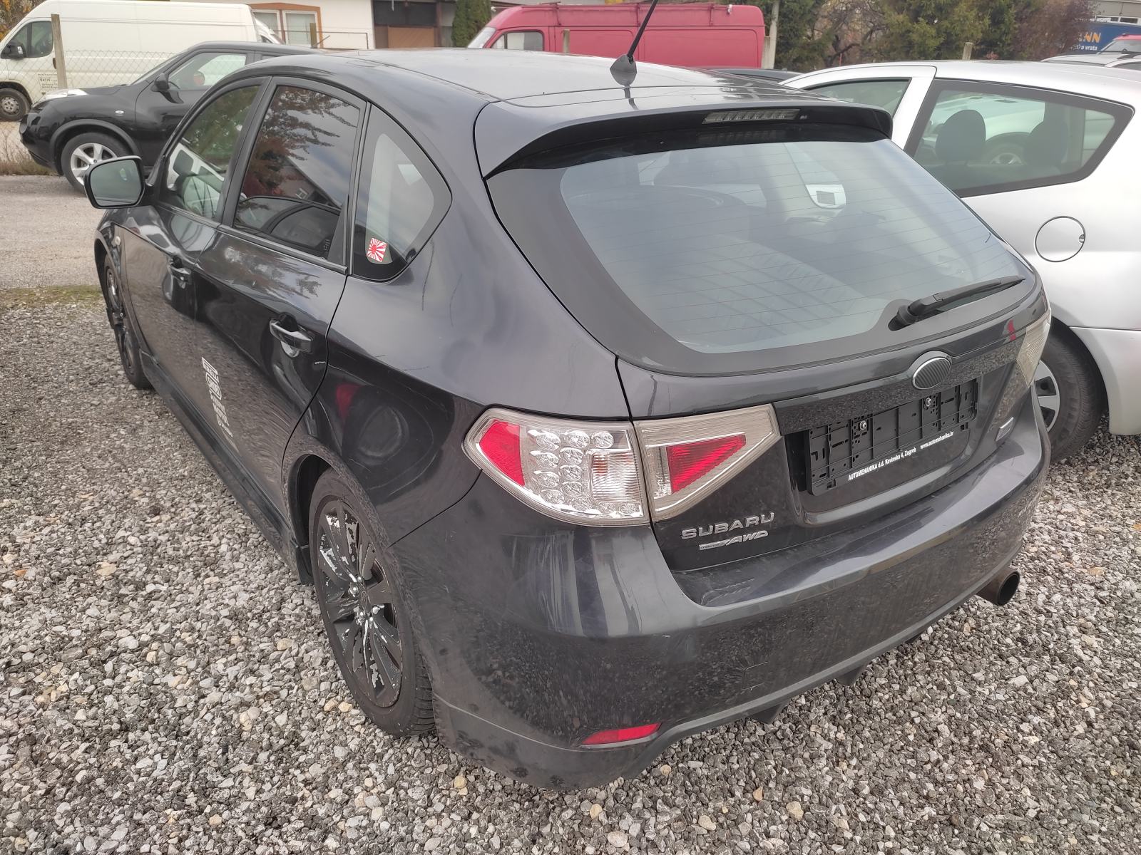 Subaru Impreza 2,0 D, fotografija 2