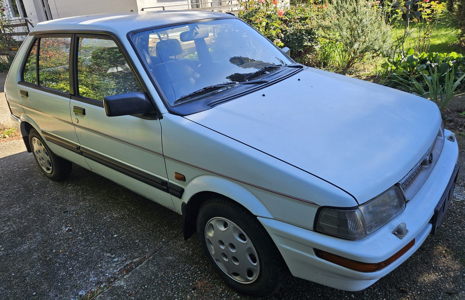 Subaru Justy GLi J12i ECVT, pogled izvana - slika 1