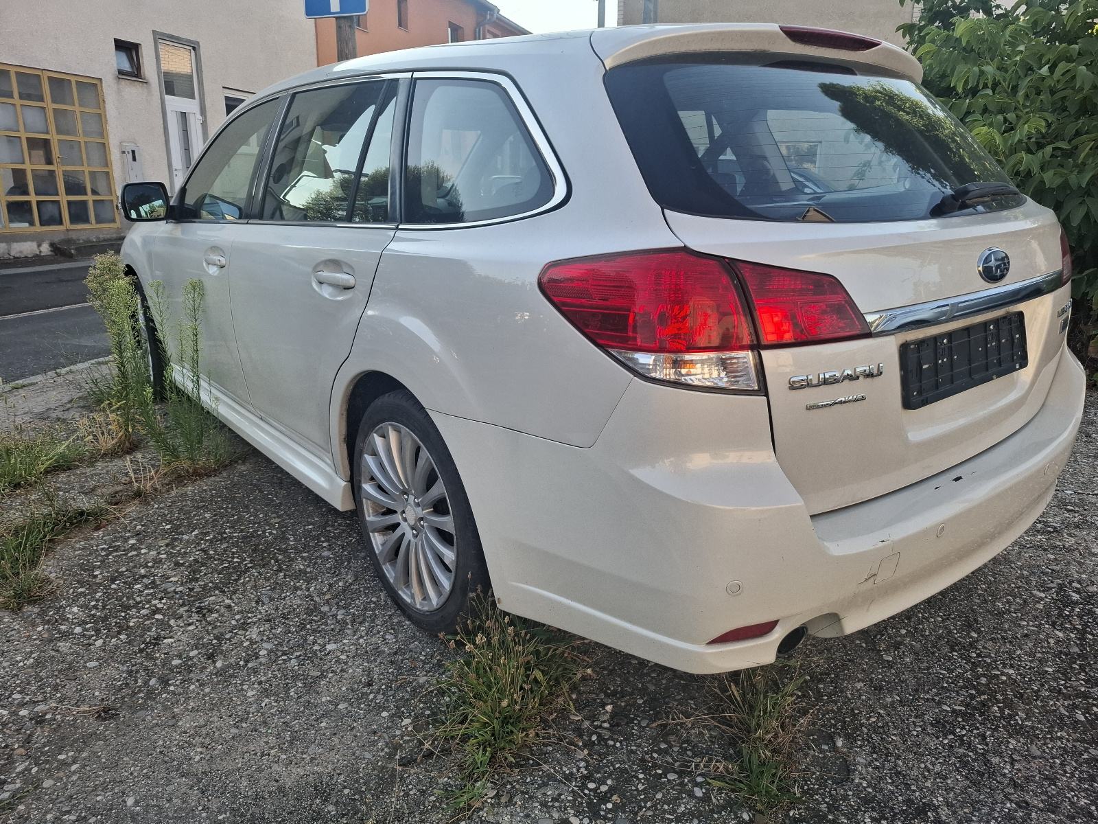 Subaru Legacy Wagon 2,0 D 2011.6900e do reg., pogled izvana - slika 4