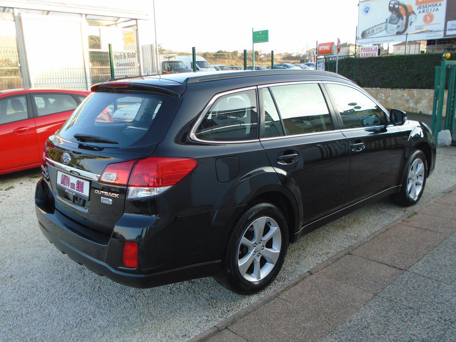 Subaru Outback 2,0 D-S PLIN CVT automatik, fotografija 6
