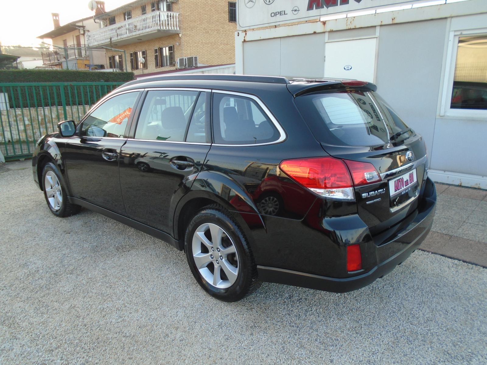 Subaru Outback 2,0 D-S PLIN CVT automatik, fotografija 3