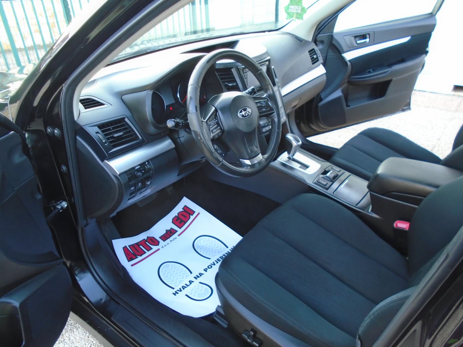 Subaru Outback 2,0 D-S PLIN CVT automatik, fotografija 8