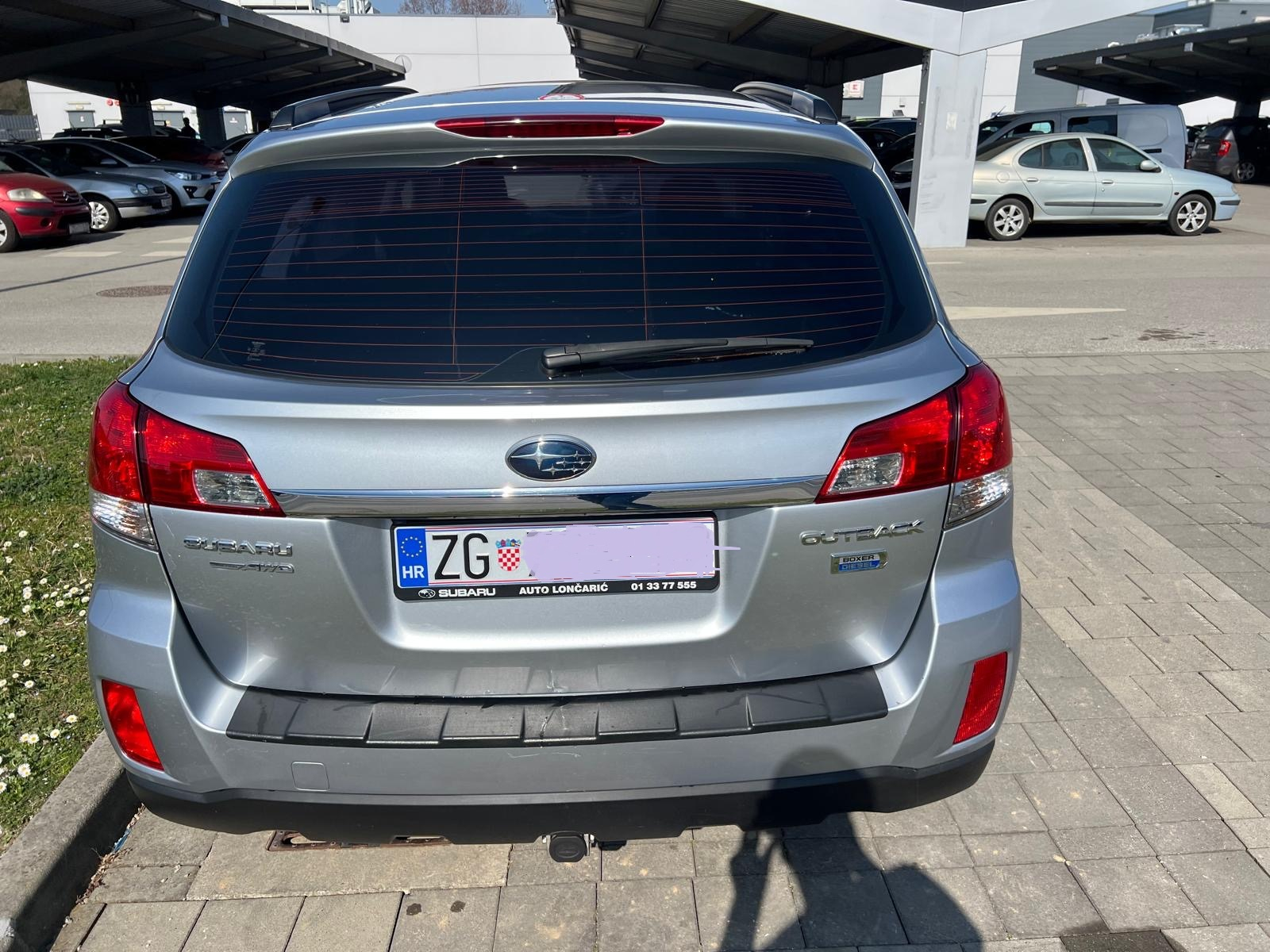 Subaru Outback 2,0 D-S CVT, fotografija 4
